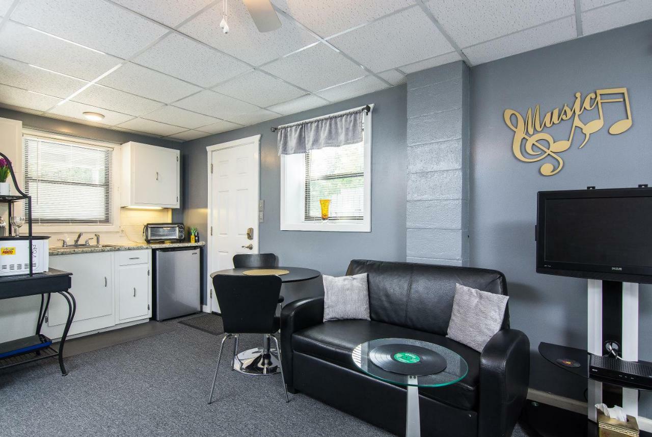 Music Valley Studio - No Fees - Opryland Area ナッシュビル エクステリア 写真